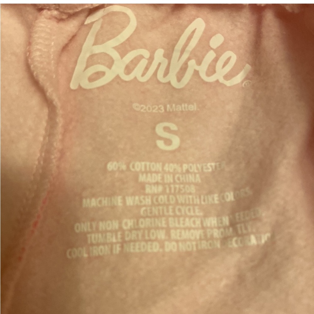 Nwot Barbie Script Print Sweat Shorts - image 3